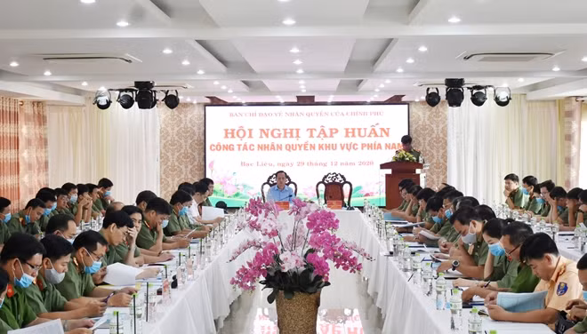 Toàn cảnh Hội nghị.