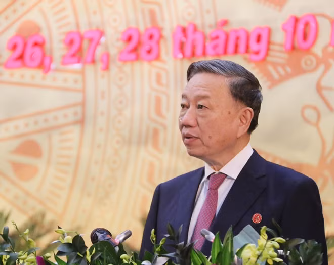 Đại tướng Tô Lâm, Ủy viên Bộ Chính trị, Bộ trưởng Bộ Công an phát biểu chỉ đạo Đại hội Đảng bộ tỉnh Cà Mau.
