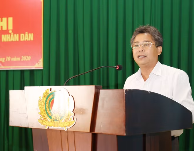 Ông Lê Vũ Đức, Chủ tịch UBND huyện phát biểu tại hội nghị.