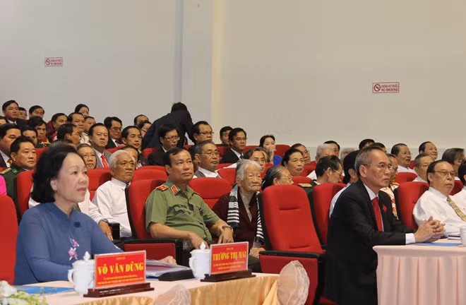 Toàn cảnh Đại hội.