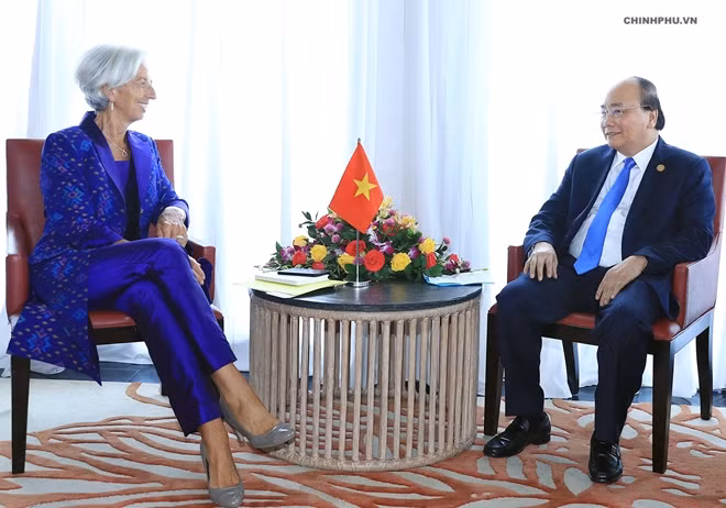 Thủ tướng Nguyễn Xuân Phúc và Tổng Giám đốc IMF Christine Lagarde. Ảnh VGP