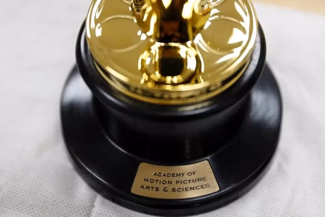 Giải thưởng Viện Hàn lâm hay Giải Oscar là giải thưởng điện ảnh thường niên của Viện Hàn lâm Khoa học và Nghệ thuật Điện ảnh (AMPAS).