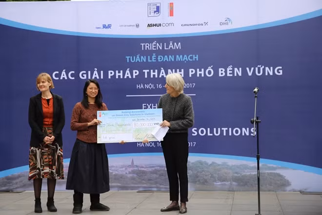 Giải nhất và nhì của cuộc thi “Nâng cao nhận thức về các giải pháp thành phố xanh ở Việt Nam”