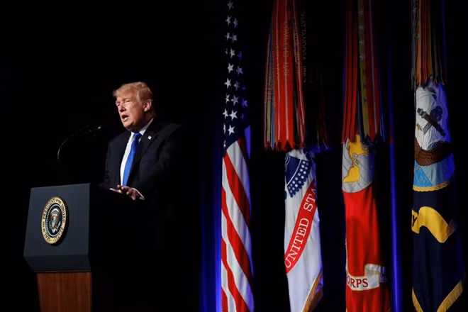 Tổng thống Mỹ Donald Trump phát biểu tại Lầu Năm Góc ngày 17-1. Ảnh Reuters.