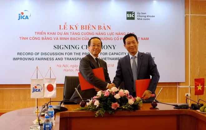 Tại lễ ký kết biên bản ngày 5-11.