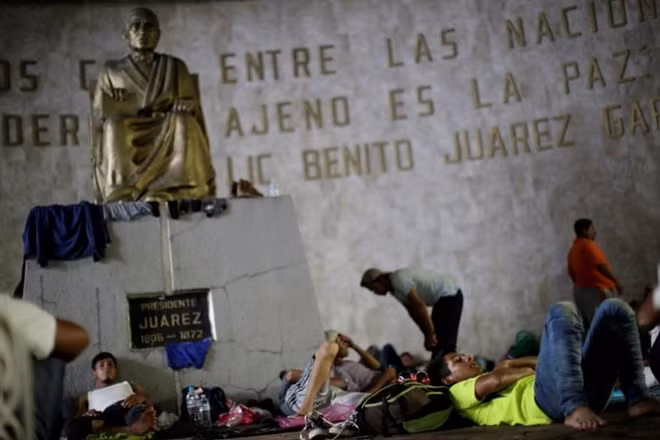 Hồi tháng trước, ông Pompeo đã có cuộc gặp với Ngoại trưởng đương thời của Mexico, Luis Videgaray, tại Mexico. Tại đây, hai người đã thảo luận nhiều vấn đề, đặc biệt là đoàn người di cư từ Trung Mỹ.