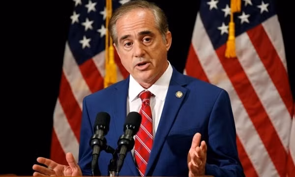 David Shulkin bị sa thải chức Bộ trưởng Cựu chiến binh. Ảnh: Reuters.