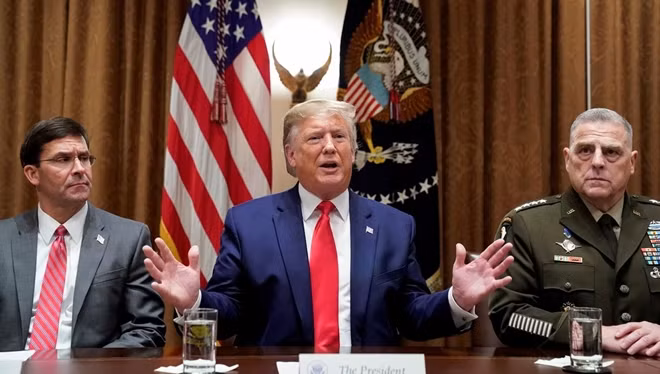 Tổng thống Mỹ Donald Trump từng yêu cầu đồng minh thân cận là Hàn Quốc chi nhiều tiền hơn cho sự hiện diện quân sự của Mỹ. Ảnh Reuters.