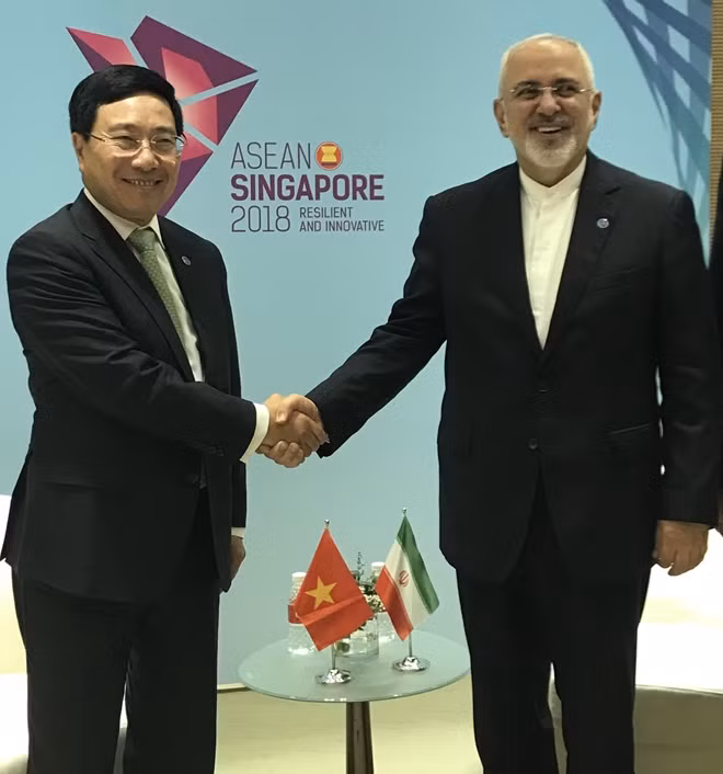 Phó Thủ tướng Phạm Bình Minh và Bộ trưởng Ngoại giao Iran Mohammad Javad Zarif.