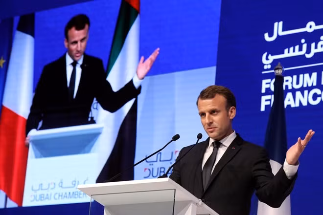 Ông Macron trong một cuộc họp báo tại Dubai, Các Tiểu vương quốc Ả Rập Thống nhất. Ảnh Reuters