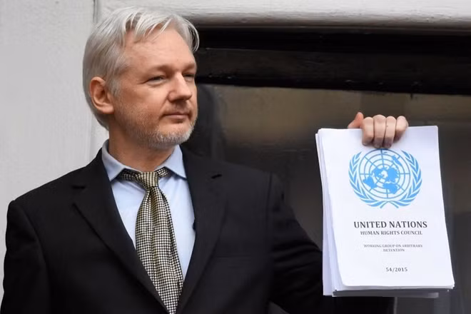 Ông Julian Assange, người sáng lập WikiLeaks. Ảnh Reuters