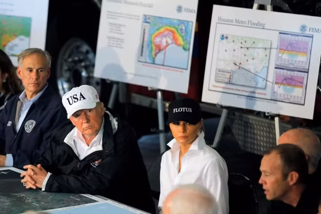 Tổng thống Donald Trump và phu nhân trong cuộc họp tại Corpus Christi