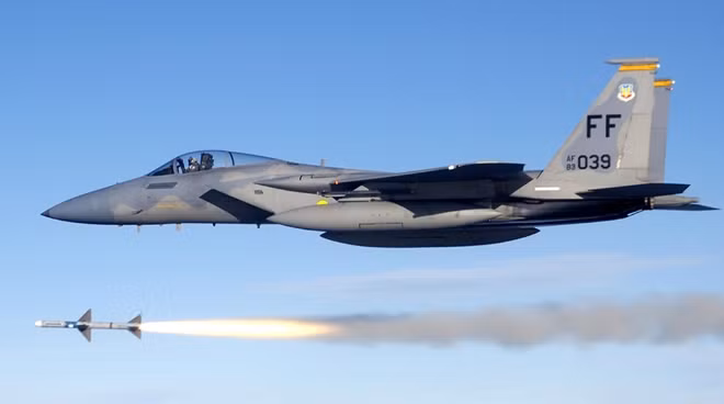 Máy bay chiến đầu F-15. Hình minh họa, nguồn Wikipedia