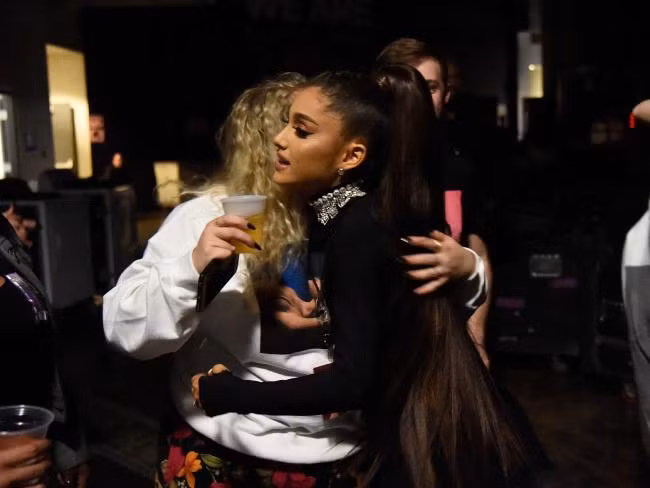 Ca sĩ Ariana Grande, người trình diễn tại sân vận động Manchester Arena, được cho là "an toàn" khi sự việc xảy ra. Ảnh: Getty Images