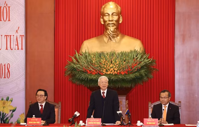 Tổng Bí thư Nguyễn Phú Trọng khẳng định bà con người Việt ở nước ngoài là bộ phận máu thịt không tách rời của cộng đồng dân tộc.