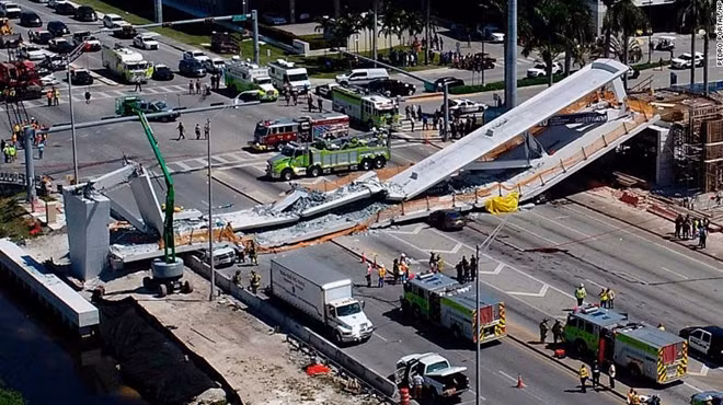 Sau vụ sập cầu tại Florida, nhiều nhân chứng vẫn chưa "hoàn hồn" sau cảnh tượng tưởng chừng chỉ có trong những bộ phim bom tấn của Hollywood.