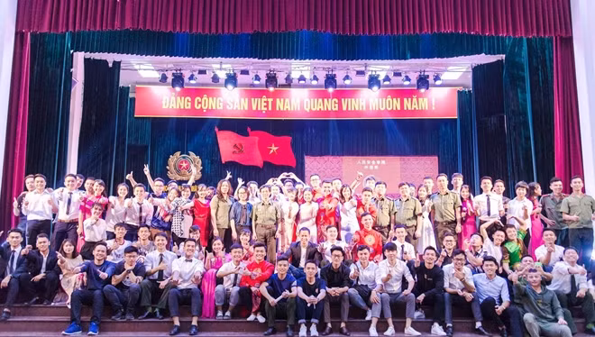 Các phần thi và tiết mục mang đậm màu sắc của sinh viên chuyên ngành Tiếng Trung