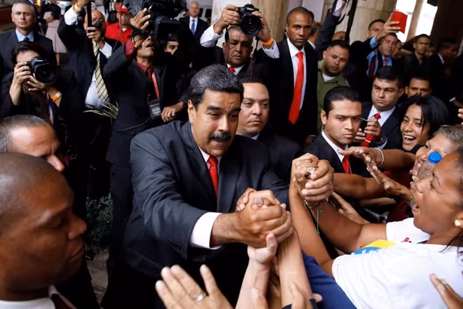 Tổng thống tái đắc cử của Venezuela Nicolas Maduro trục xuất 2 nhà ngoại giao Mỹ. Ảnh Reuters