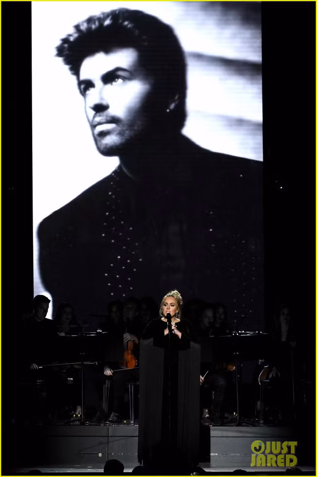 Adele trở lại sân khấu cho màn biểu diễn tưởng nhớ George Michael: "Fastlove".