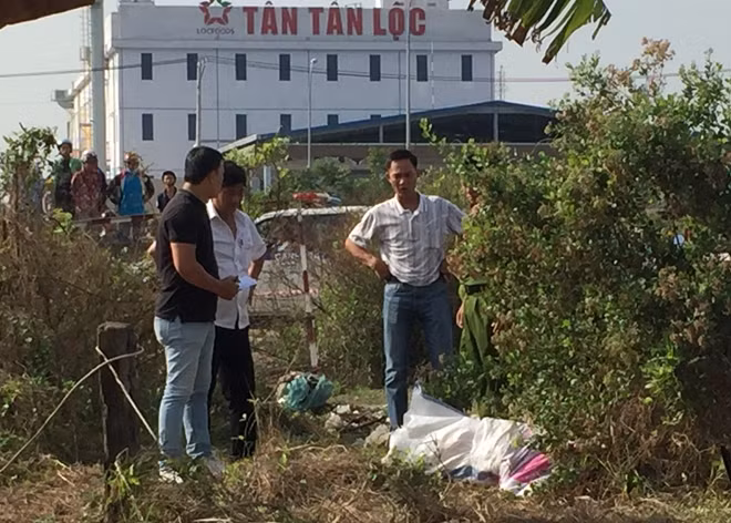 Các tổ nghiệp vụ tiến hành điều tra vụ án.