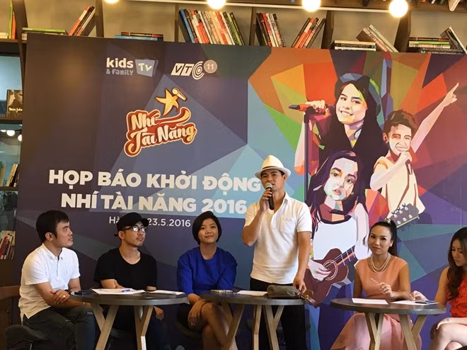 NSƯT Xuân Bắc giới thiệu chương trình “Nhí tài năng” 2016.
