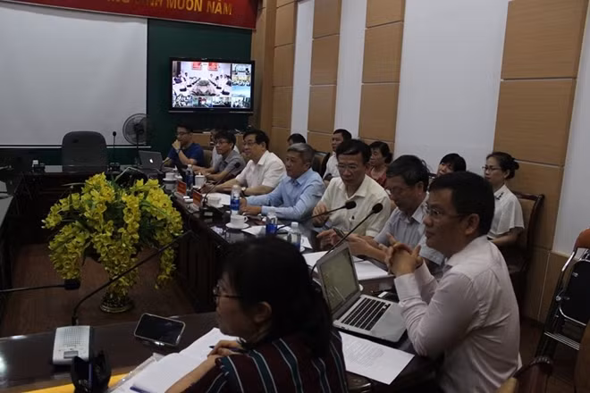 Các chuyên gia hội chẩn cho bệnh nhân 91