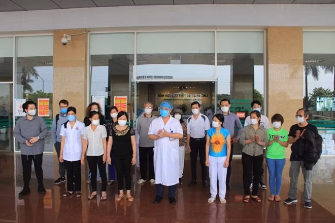 Những bệnh nhân được Bệnh viện Bệnh Nhiệt đới Trung ương công bố khỏi bệnh ngày 14/4