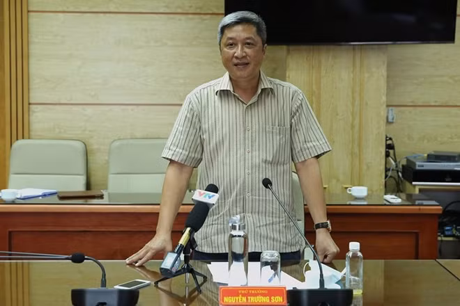 Thứ trưởng Nguyễn Trường Sơn phát biểu tại cuộc họp