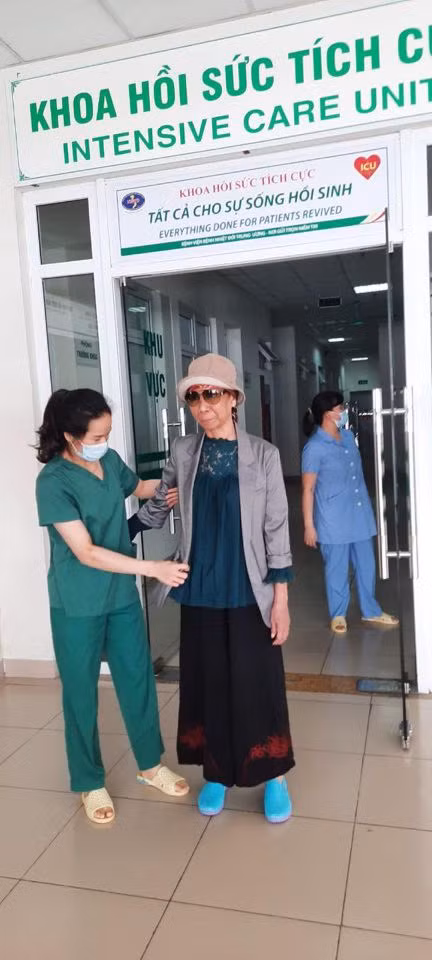 Bệnh nhân nặng nhất miền Bắc (BN19) đã xuất viện về TP Hồ Chí Minh hôm qua (3/6) Bệnh nhân nặng nhất miền Bắc (BN19) đã xuất viện về TP Hồ Chí Minh hôm qua (3/6)