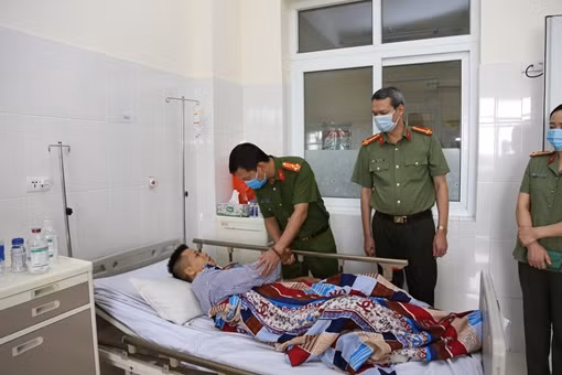 Trung úy Công an bị đâm thủng gan, dạ dày khi truy bắt tội phạm ma túy