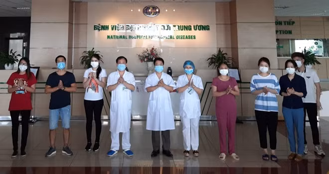 8 bệnh nhân được Bệnh viện Bệnh Nhiệt đới Trung ương công bố khỏi bệnh chiều 14/5