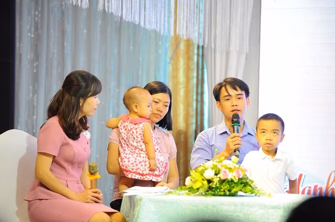 Cặp vợ chồng Nguyễn Thị Minh Nguyệt và Nguyễn Văn Luân đã sinh bé gái khỏe mạnh, không mang gen bệnh
