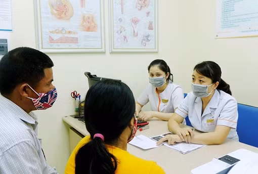 10 cặp vợ chồng hiếm muộn hộ nghèo sẽ được thụ tinh trong ống nghiệm miễn phí