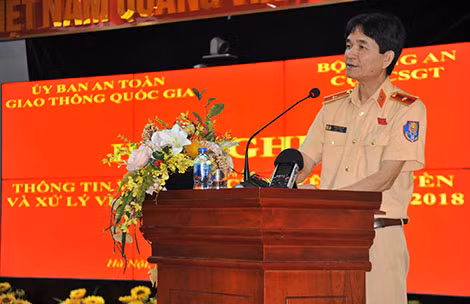 Thiếu tướng Trần Sơn Hà, Cục trưởng Cục CSGT phát biểu tại buổi làm việc.