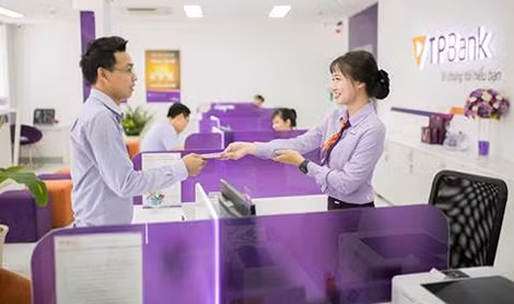 TPBank là 1 trong 8 ngân hàng được Bộ Tài Chính trao tặng bằng khen.