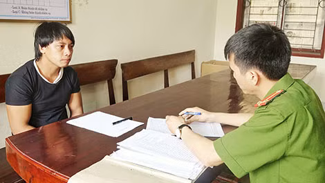 Đối tượng Nguyễn Văn Sử tại cơ quan điều tra.