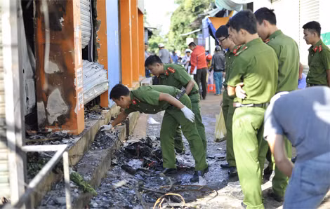 Hiện trường vụ cháy. Hiện trường vụ cháy.