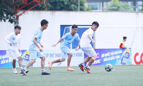 Ngay sau Lễ khai mạc, các trận đấu diễn ra sôi nổi
