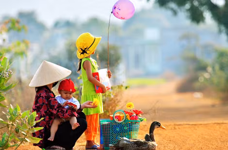 Về quê đón Tết.