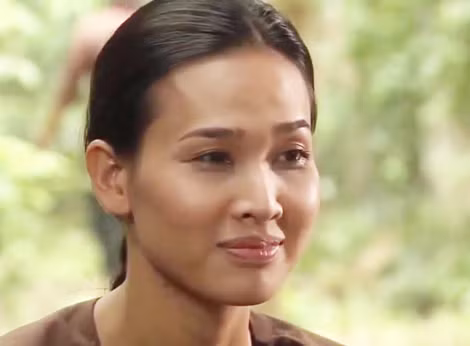 Hoa hậu Dương Mỹ Linh vai Bạch Trà trong phim "Mỹ nhân Sài thành”.