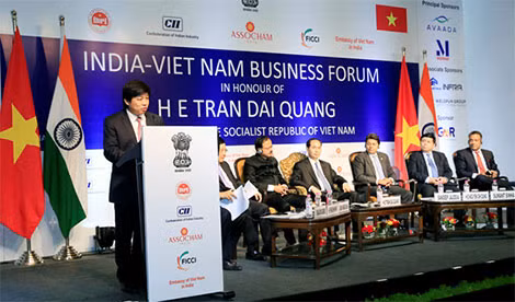 Ông Nguyễn Thanh Hùng – Phó Chủ tịch Hội đồng Quản trị Vietjet phát biểu Công bố mở đường bay thẳng Việt Nam – Ấn Độ tại Diễn đàn Doanh nghiệp Việt Nam – Ấn Độ 2018