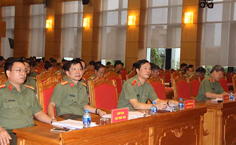 Các đại biểu dự Hội nghị.