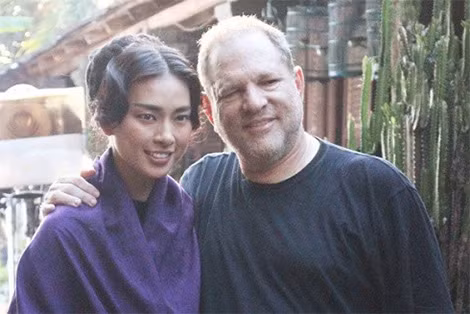 “Ông trùm” điện ảnh Harvey-Weinstein từng đến thăm diễn viên Ngô Thanh Vân trên phim trường “Tấm Cám: Chuyện chưa kể”.