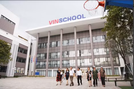 Trong hành trình trải nghiệm Lan tỏa giá trị - Kết nối tinh hoa đầu tiên, cư dân Vinhomes Star City được trải nghiệm dịch vụ chăm sóc sức khỏe tại Bệnh viện Đa khoa Quốc tế Vinmec Times City và có chuyến tham quan ngôi trường Vinschool – The Harmony với cơ sở vật chất hiện đại.