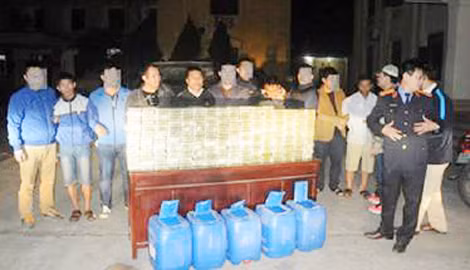 Phòng CSĐT tội phạm về ma túy Công an tỉnh Phú Thọ bắt đối tượng vận chuyển 300 bánh heroin.