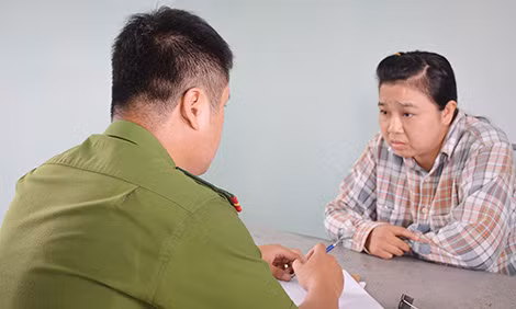 Đối tượng Nguyễn Thị Hà tại cơ quan Công an.