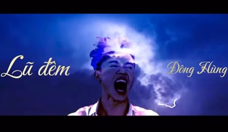 Ca sĩ Đông Hùng trong MV “Lũ đêm”.