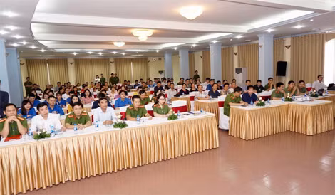 Quang cảnh hội nghị.