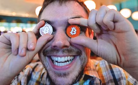 Hình ảnh vui của một fan cuồng Bitconin. Hình ảnh vui của một fan cuồng Bitconin.