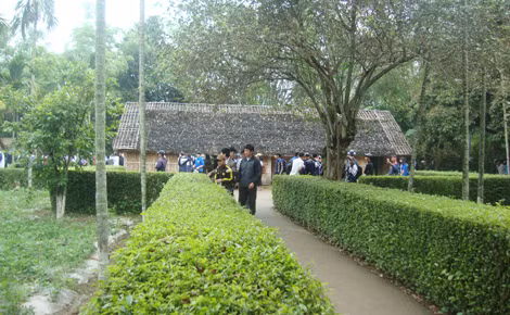 Ngôi nhà quê ngoại ở làng Hoàng Trù, nơi Bác Hồ ra đời.